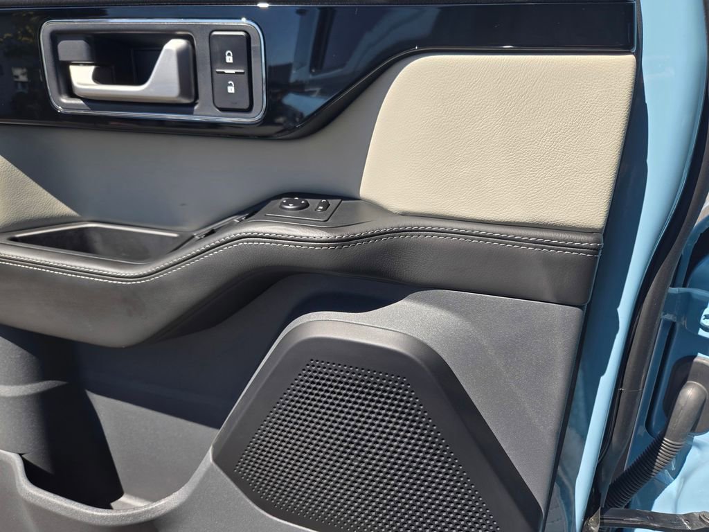 Used 2026 INEOS Grenadier Fieldmaster Edition image 14