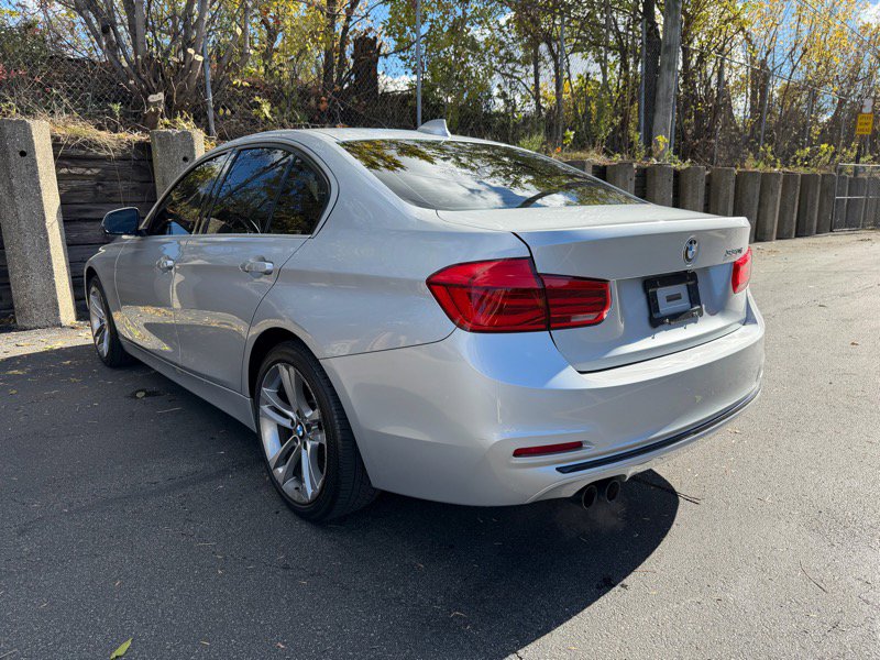Used 2018 BMW 330i Sedan image 25