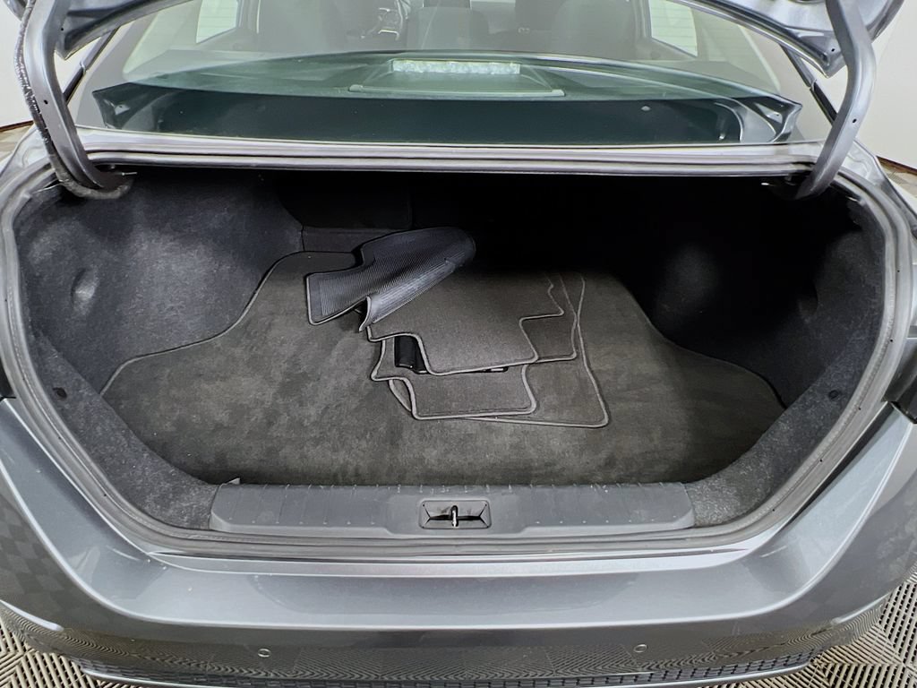 Used 2020 Nissan Sentra SV FWD image 23