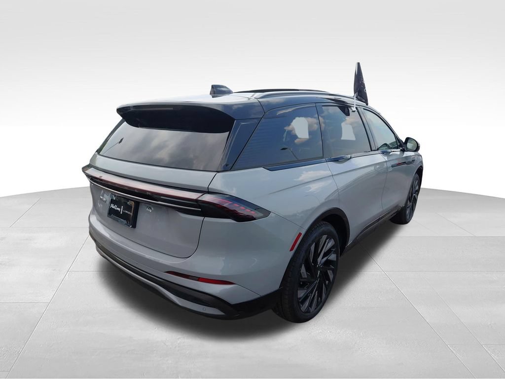 New 2026 Lincoln Nautilus Reserve w/ Jet Appearance Package AWD/4WD image 9