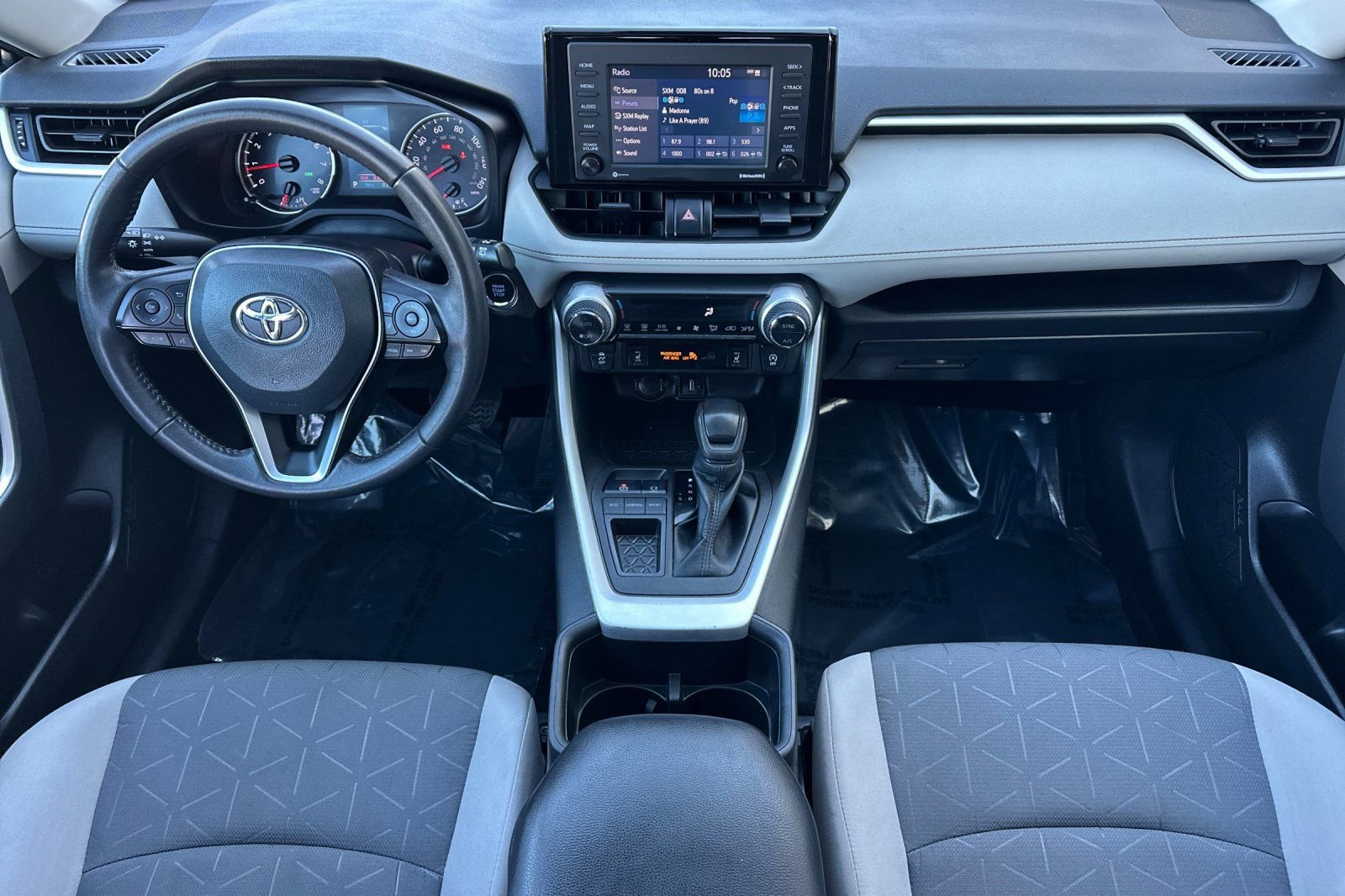 Certified 2022 Toyota RAV4 XLE w/ Convenience Package image 13