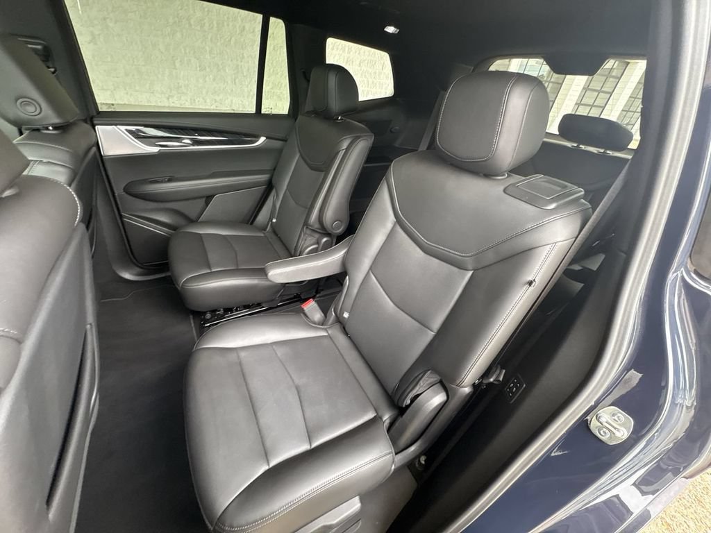 Certified 2025 Cadillac XT6 Premium Luxury AWD/4WD image 26