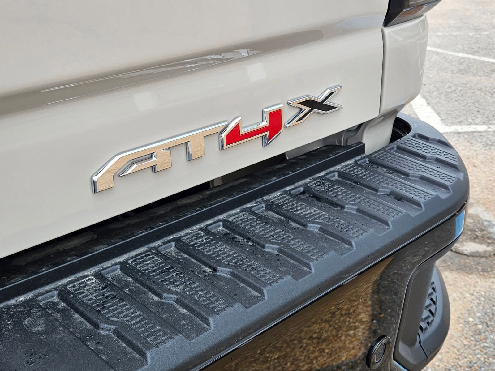 New 2026 GMC Sierra 2500 AT4X AWD/4WD image 31