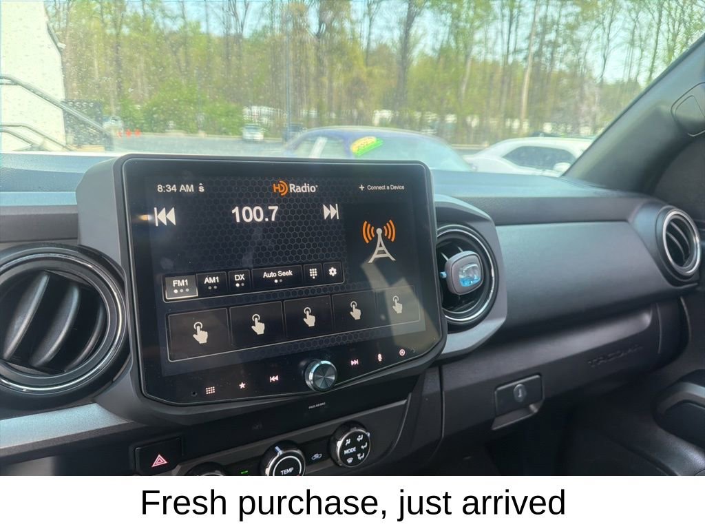 Used 2020 Toyota Tacoma TRD Off-Road image 12