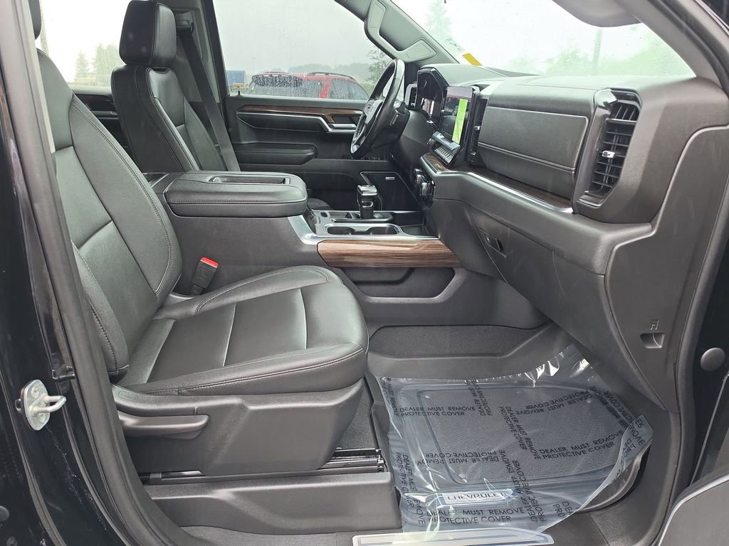 Certified 2022 Chevrolet Silverado 1500 RST w/ RST All Star Premium Package AWD/4WD image 32