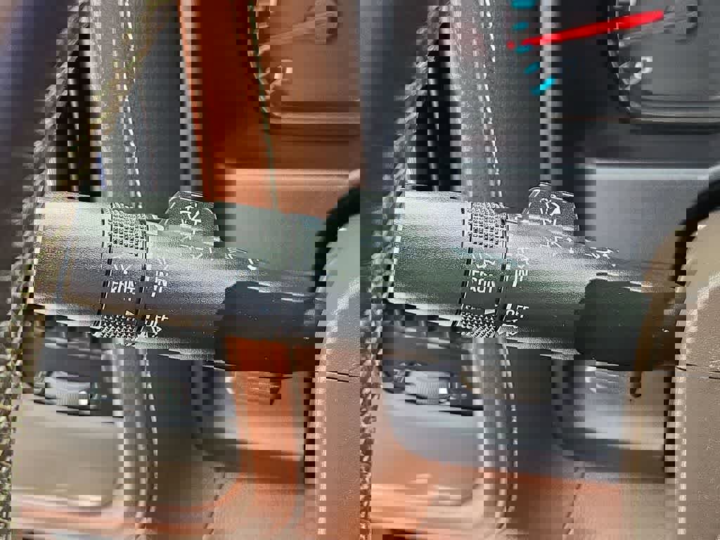 Used 2016 Chevrolet Silverado 1500 High Country image 29