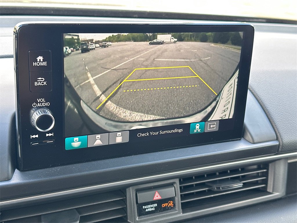 New 2025 Honda Pilot Touring image 27