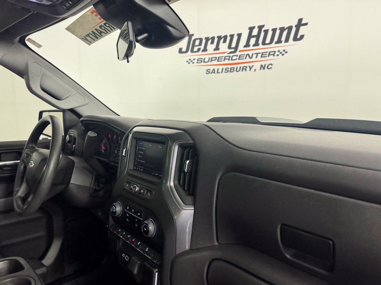 Used 2024 Chevrolet Silverado 1500 Custom Trail Boss AWD/4WD image 33