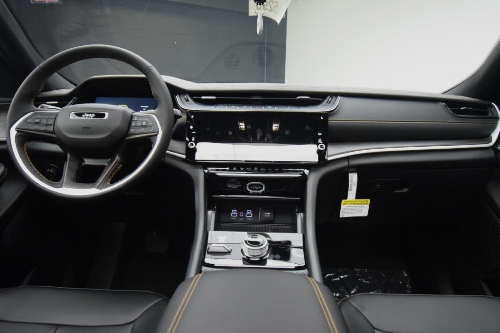 New 2026 Jeep Grand Cherokee Limited AWD/4WD image 41