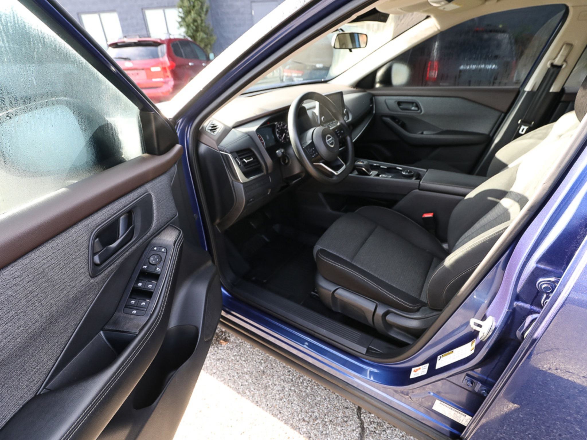 Used 2021 Nissan Rogue S AWD/4WD image 11