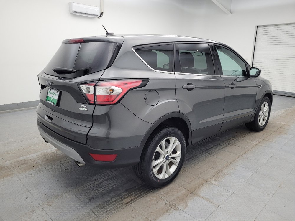 Used 2017 Ford Escape SE image 9