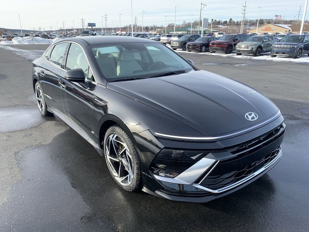 New 2026 Hyundai Sonata SEL AWD/4WD image 2