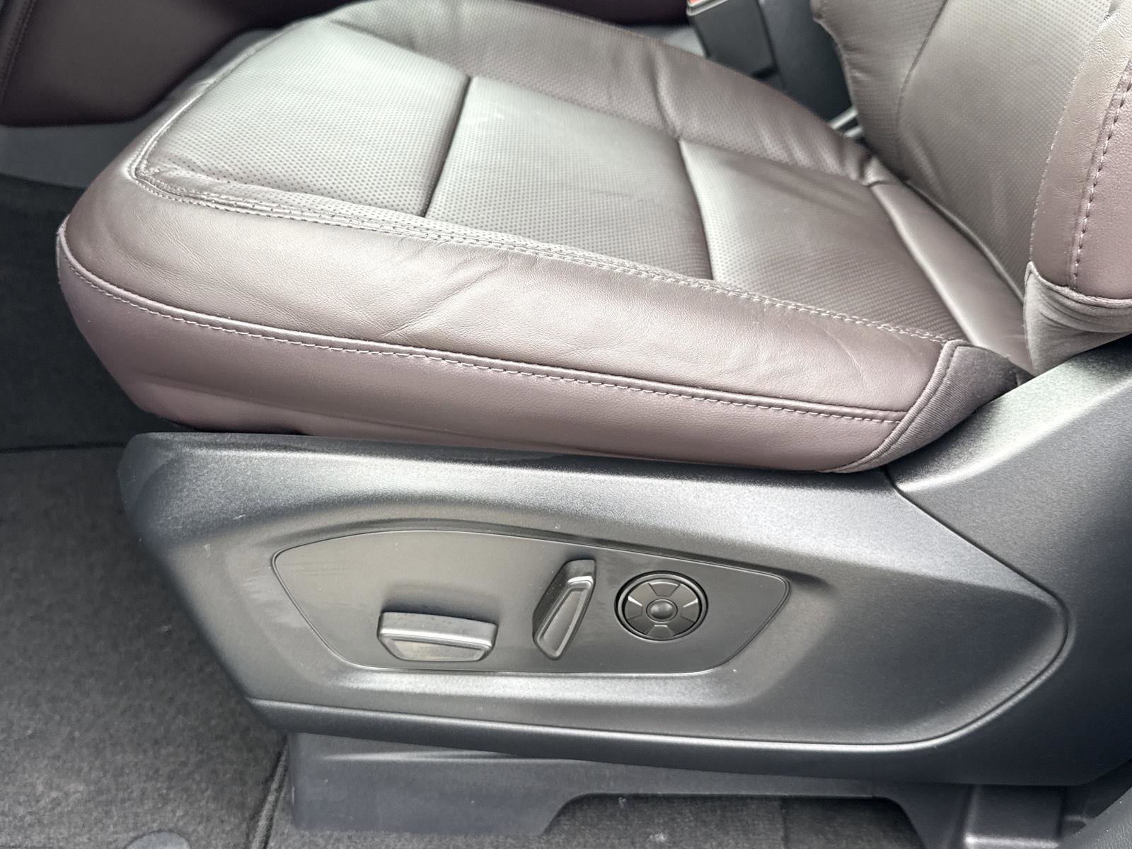 New 2026 Ford Explorer Platinum w/ LUX Leather Package image 15