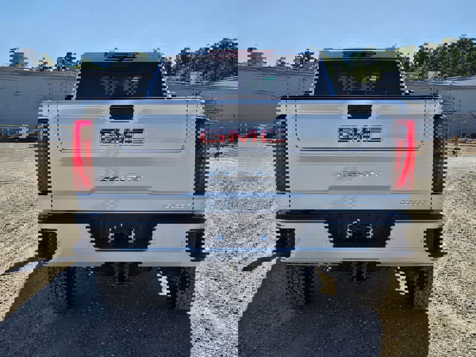 New 2026 GMC Sierra 2500 Denali w/ Denali Reserve Package image 5