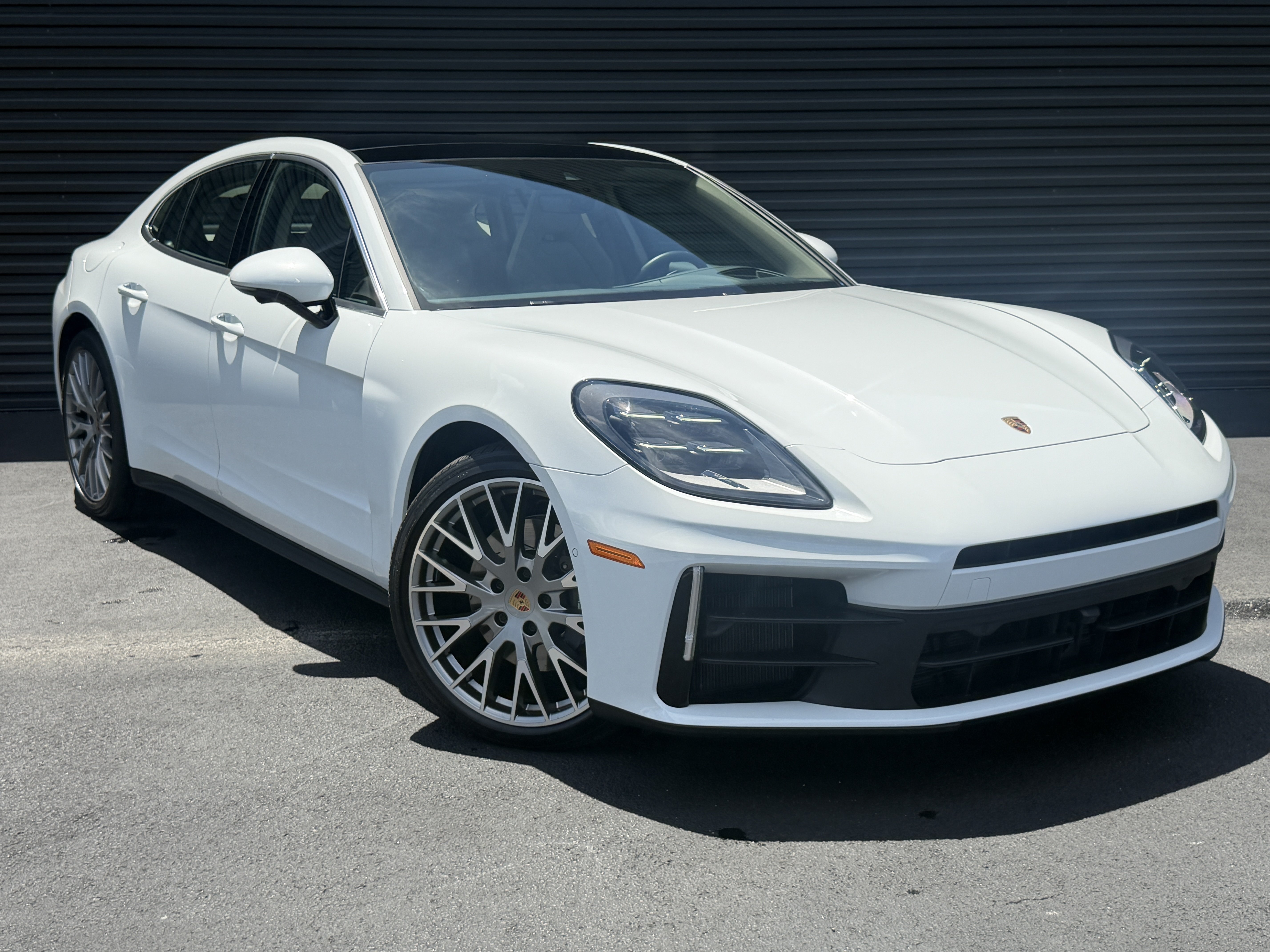 Certified 2024 Porsche Panamera 4 AWD/4WD image 6