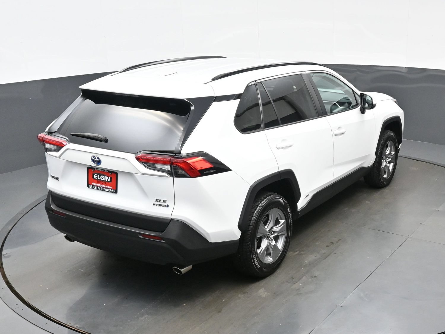 Used 2022 Toyota RAV4 XLE AWD/4WD image 40