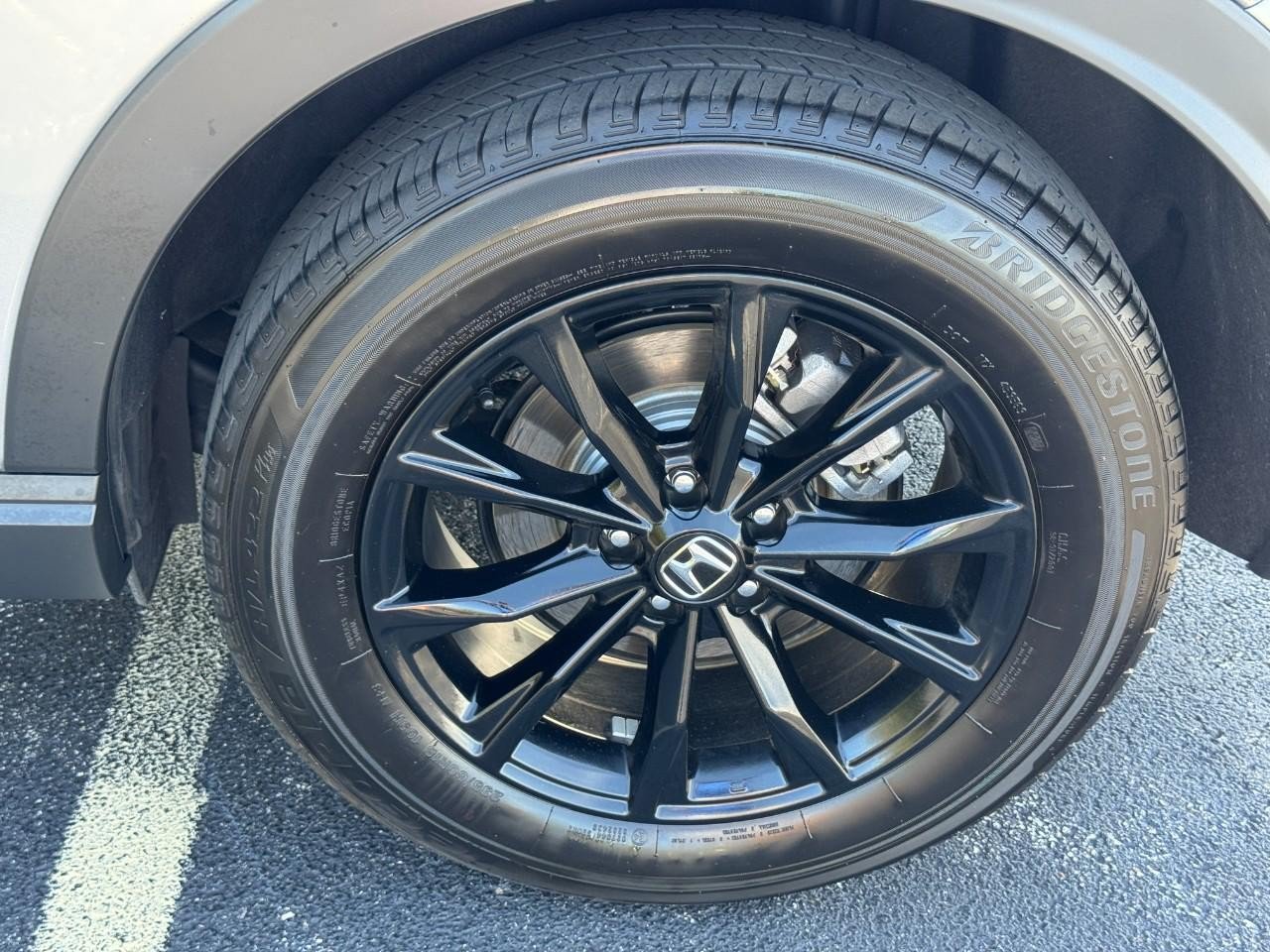 Certified 2025 Honda CR-V Sport image 9