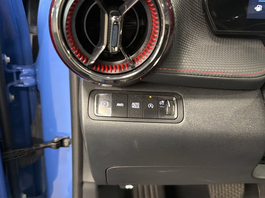 Used 2026 Chevrolet Equinox RS AWD/4WD image 16