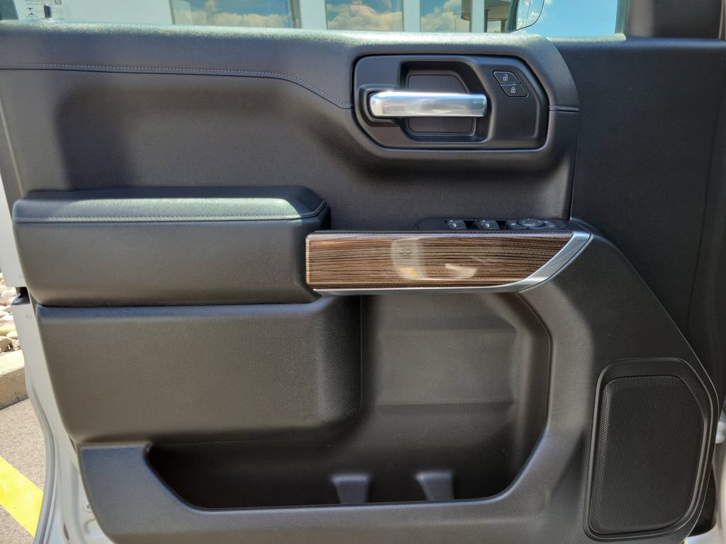 Used 2020 Chevrolet Silverado 1500 LT AWD/4WD image 15