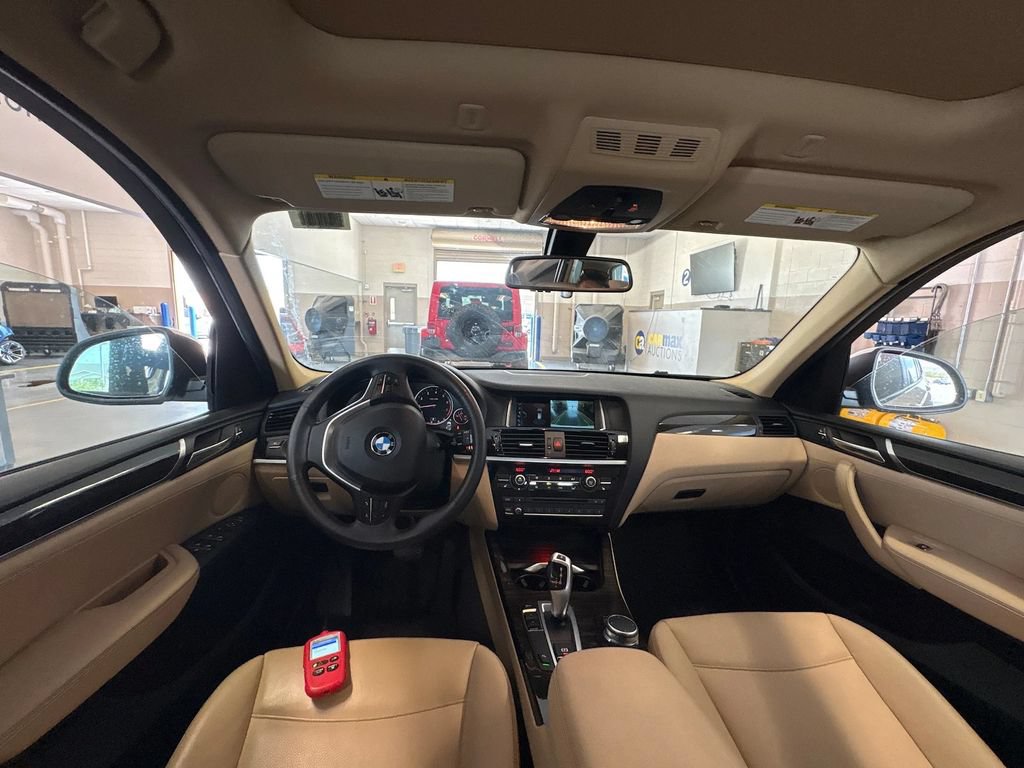 Used 2017 BMW X3 sDrive28i RWD image 9
