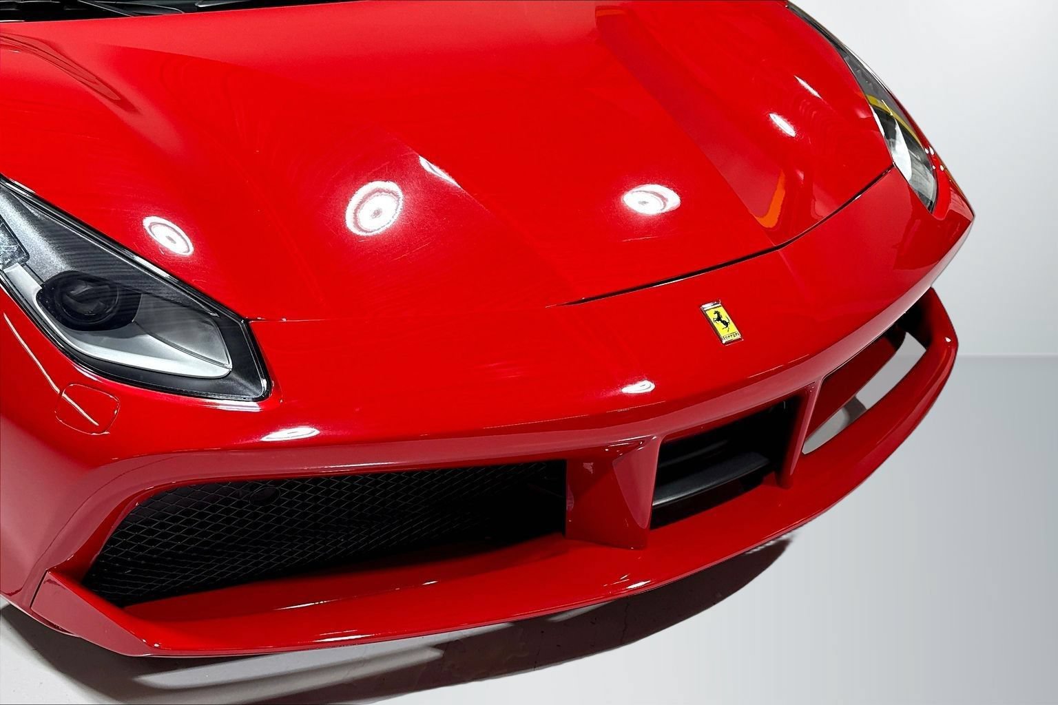 Used 2018 Ferrari 488 Spider RWD image 26