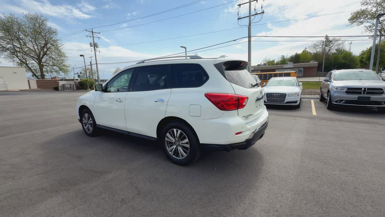 Used 2019 Nissan Pathfinder SL AWD/4WD image 6