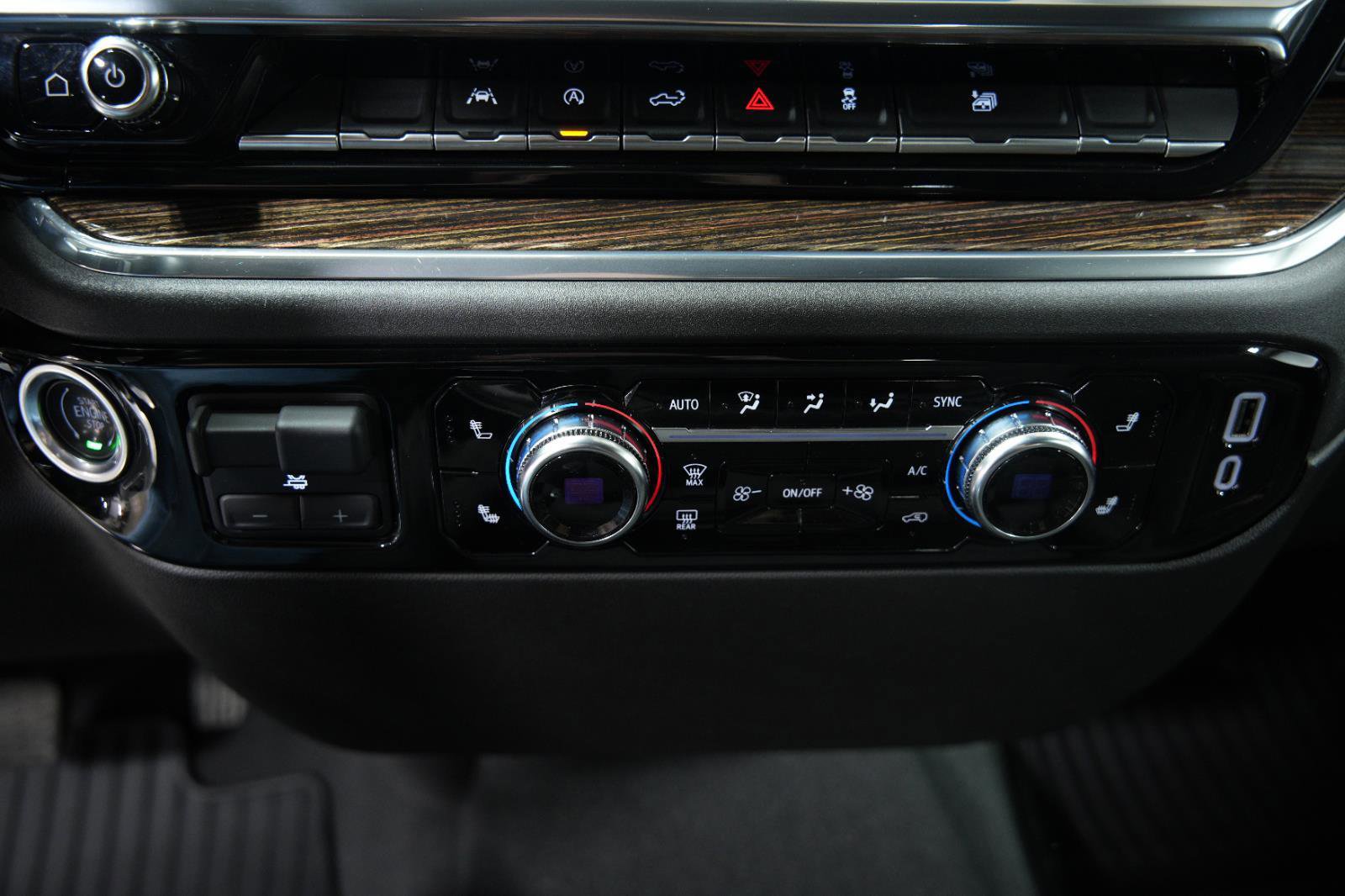 Used 2023 GMC Sierra 1500 SLE w/ Preferred Package image 37