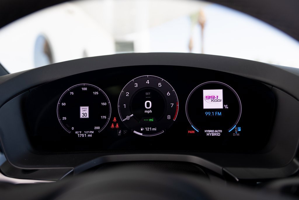 Certified 2025 Porsche Panamera 4S image 17