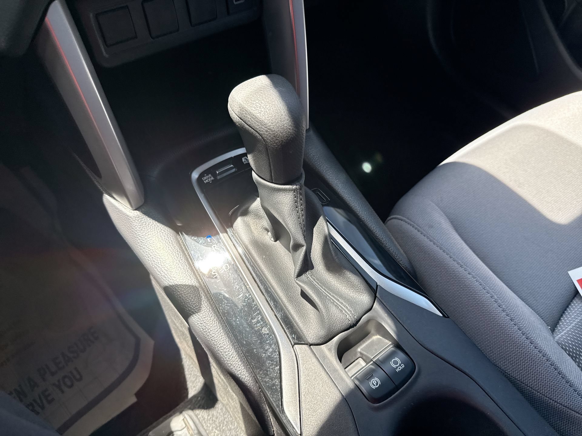 Used 2025 Toyota Corolla Cross AWD Hybrid image 20