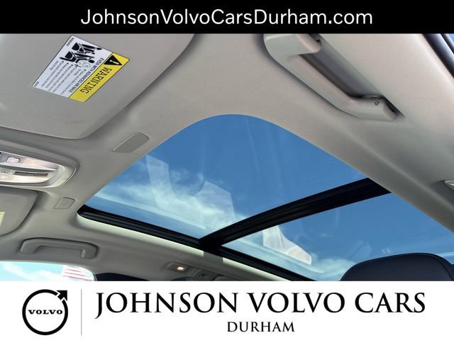 Used 2023 Volvo XC60 B5 Core w/ Climate Package image 16