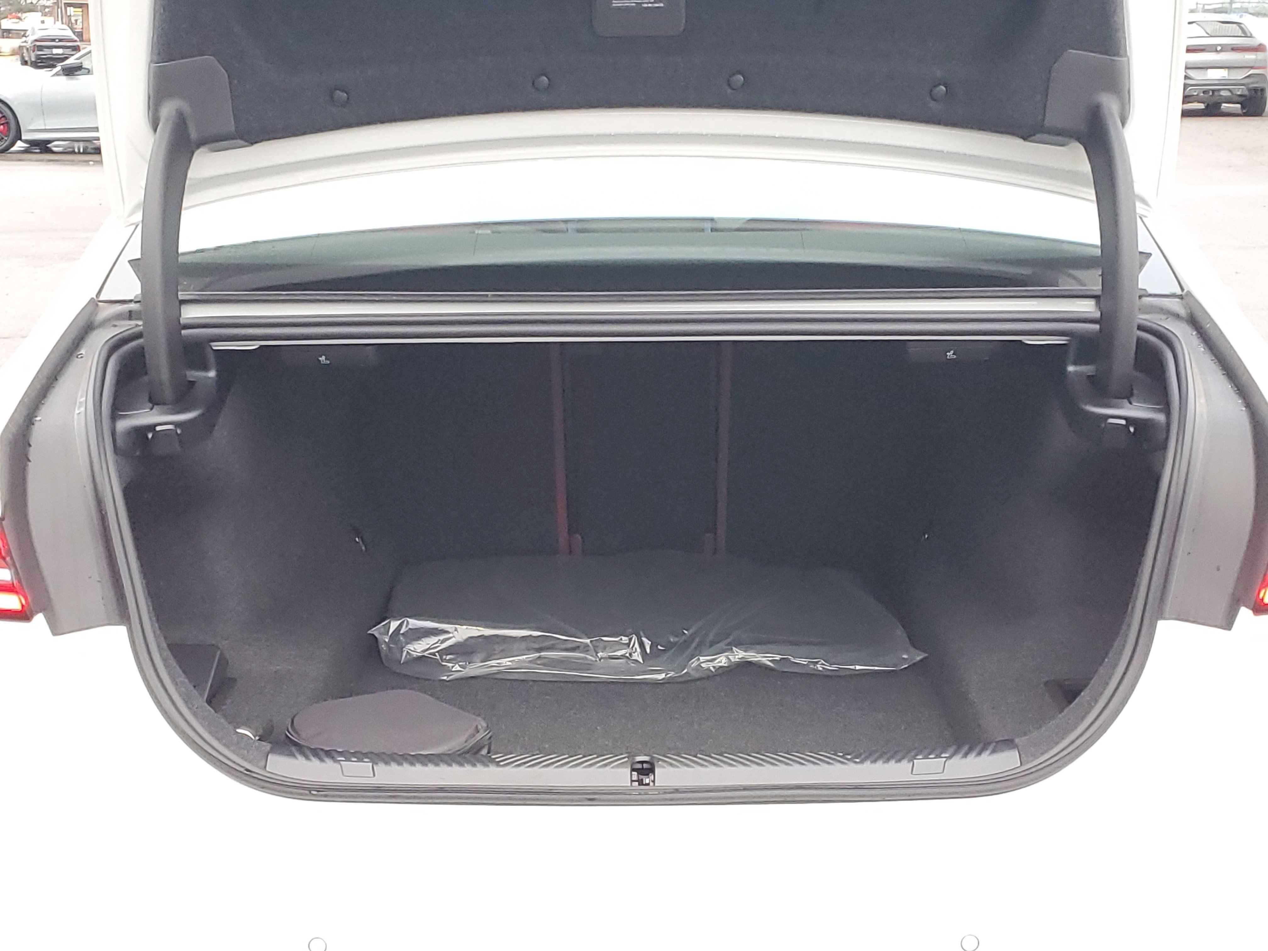 New 2026 BMW 530i xDrive w/ Premium Package image 26