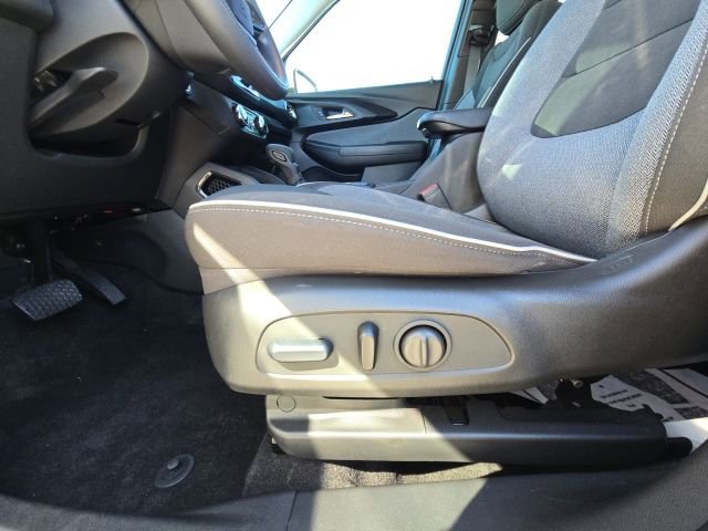 Used 2023 Chevrolet TrailBlazer LT w/ Convenience Package image 18