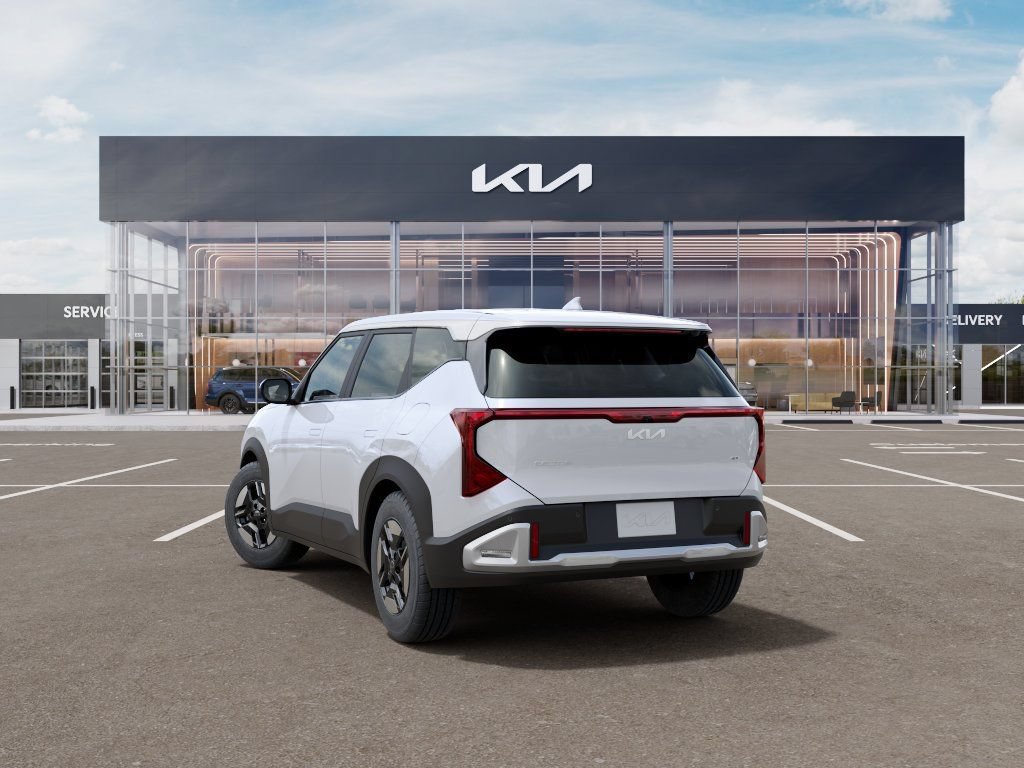 New 2027 Kia Seltos LX AWD/4WD image 4
