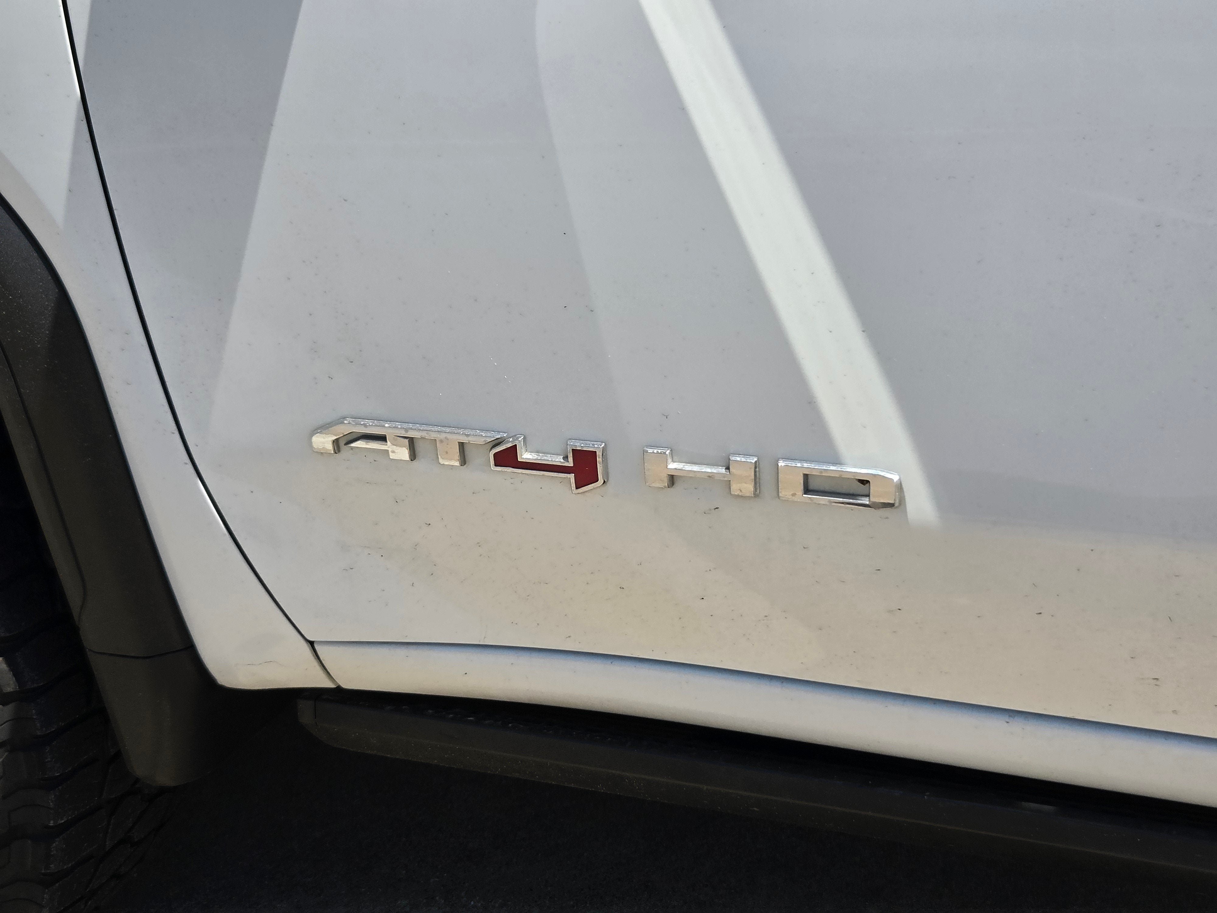 Used 2025 GMC Sierra 2500 AT4 w/ AT4 Premium Plus Package AWD/4WD image 21