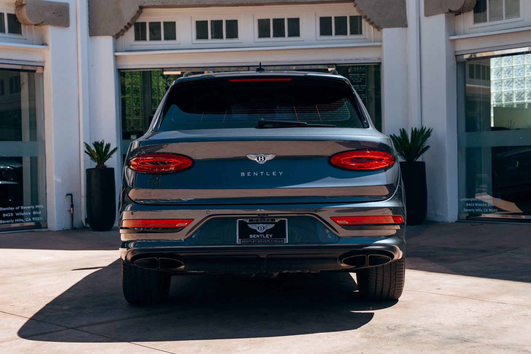 Used 2024 Bentley Bentayga Extended Wheelbase AWD/4WD image 19