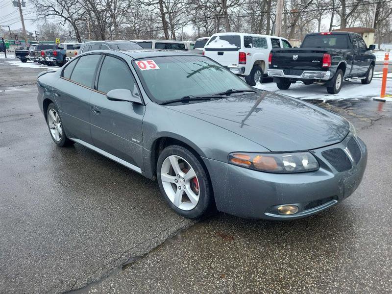 Used 2005 Pontiac Bonneville GXP image 1