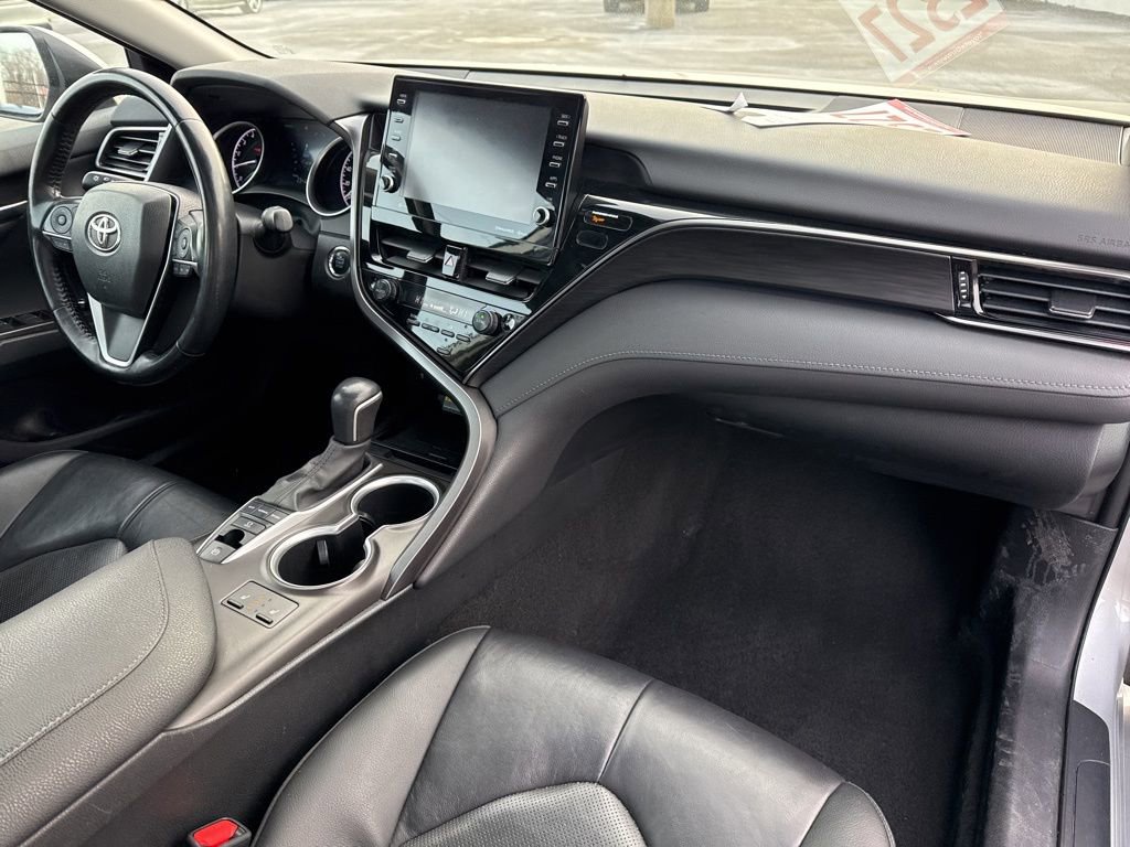 Certified 2021 Toyota Camry XLE image 17