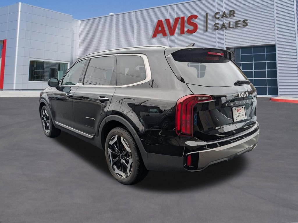 Used 2025 Kia Telluride S image 9