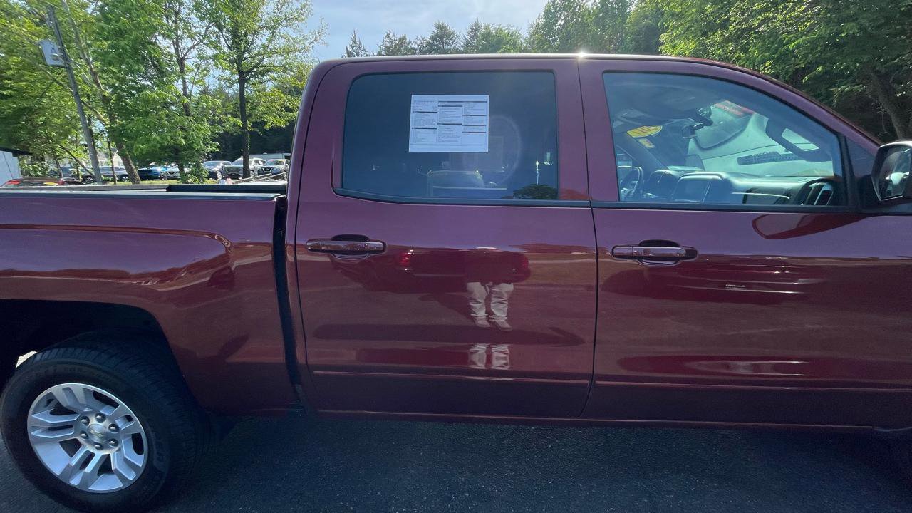 Used 2017 Chevrolet Silverado 1500 LT w/ All Star Edition AWD/4WD image 10