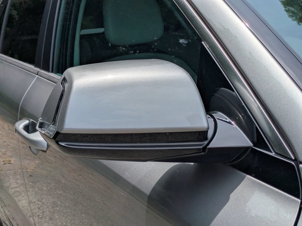 Used 2025 Kia Niro EX Touring FWD image 12