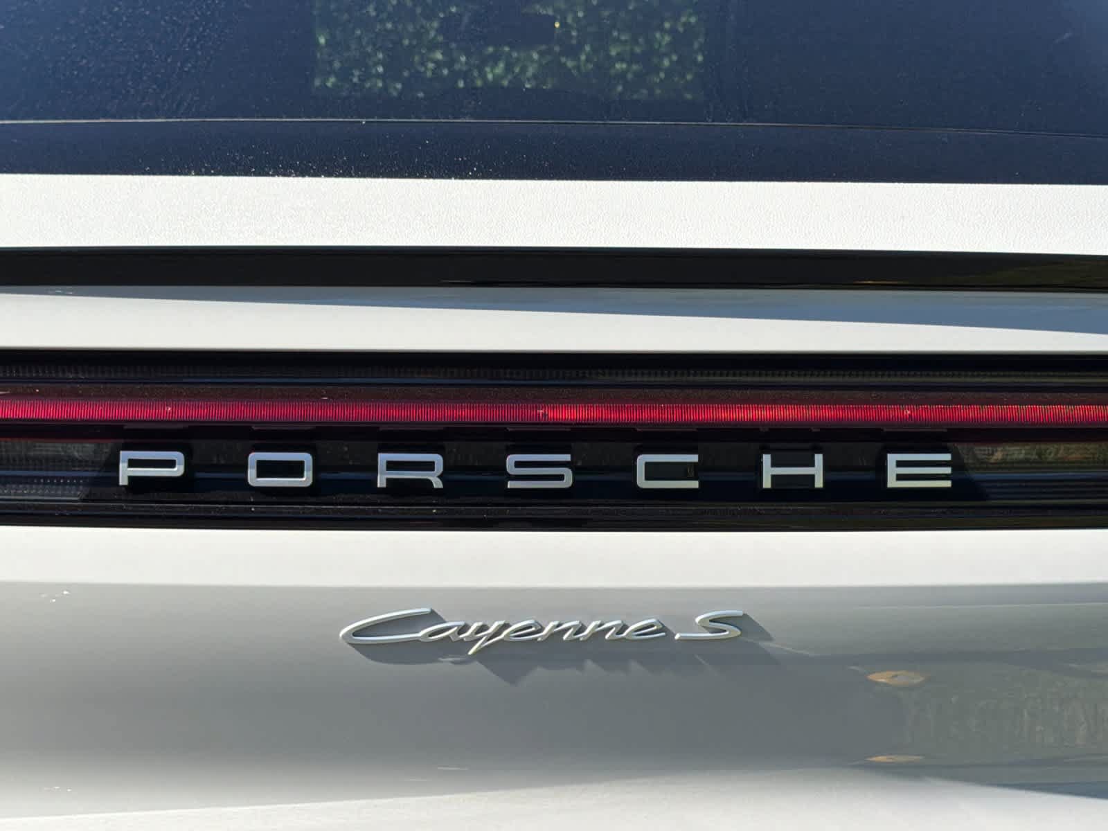 Used 2024 Porsche Cayenne S AWD/4WD image 33