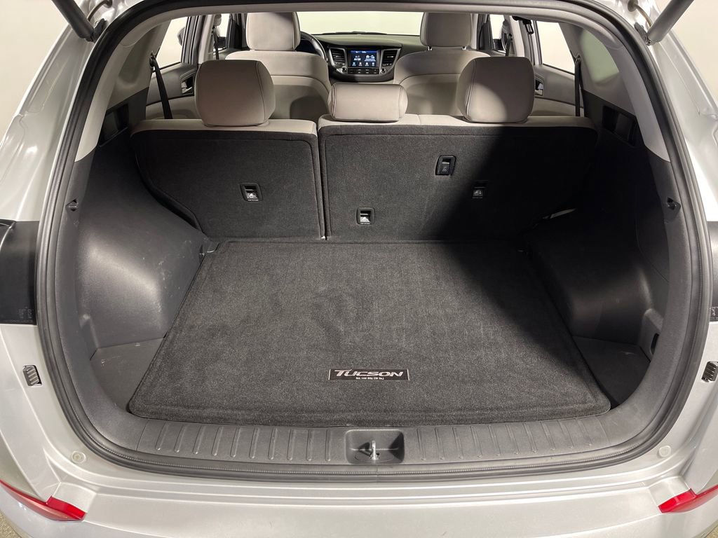 Used 2018 Hyundai Tucson Value w/ Cargo Package FWD image 10