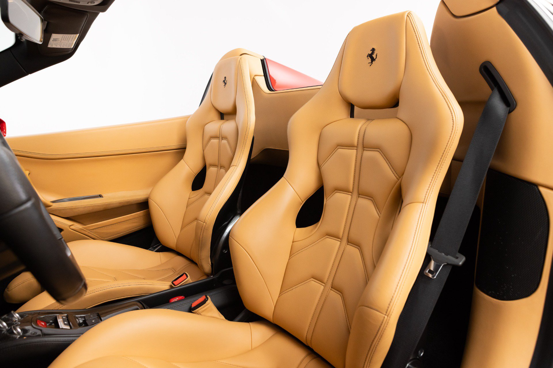 Certified 2014 Ferrari 458 Spider RWD image 3