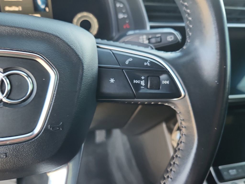 Used 2019 Audi Q8 Premium Plus image 26