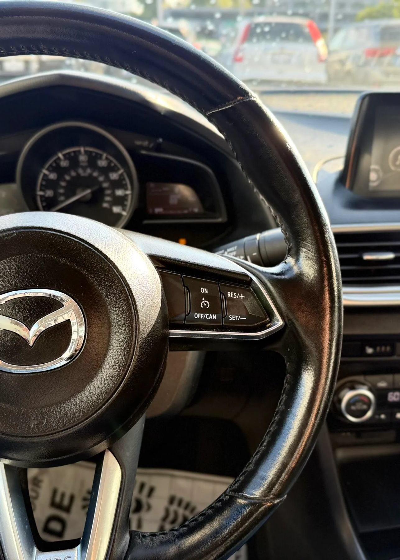 Used 2017 MAZDA MAZDA3 Touring FWD image 14