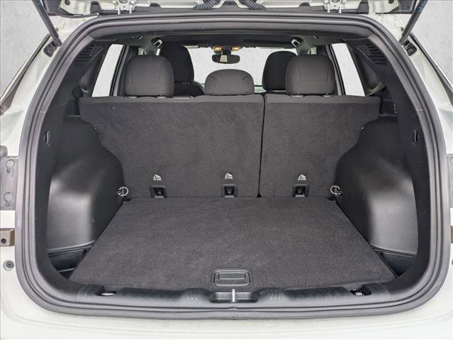 Used 2025 Jeep Compass Sport image 18