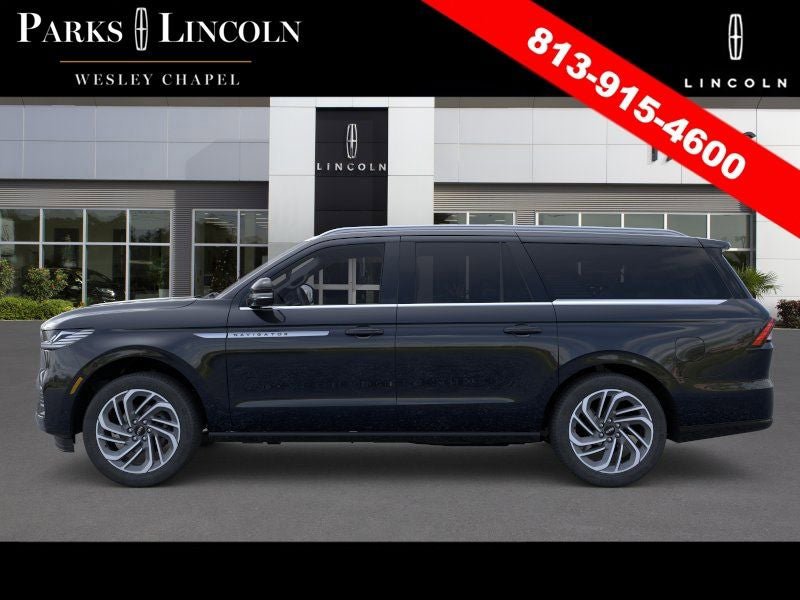 New 2026 Lincoln Navigator L Reserve AWD/4WD image 3