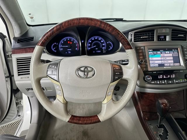 Used 2011 Toyota Avalon Limited image 14