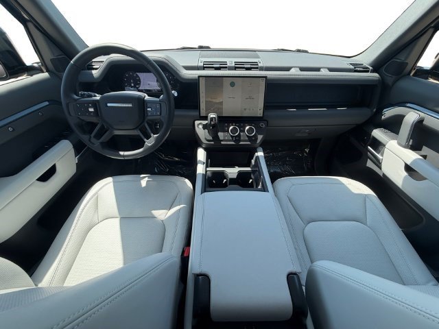 Certified 2026 Land Rover Defender 110 X-Dynamic SE AWD/4WD image 12