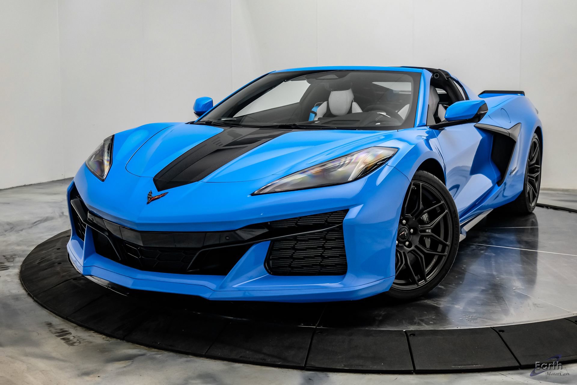 Used 2024 Chevrolet Corvette Z06 w/ Battery Protection Package RWD image 5